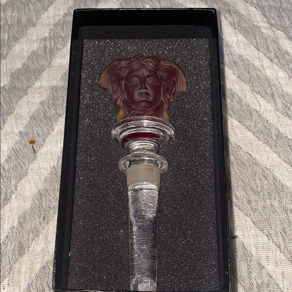 Versace Collection Glass Medusa Wine Stopper - Clear and dark amber